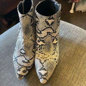 Wild Diva snake skin boots size 7 worn once